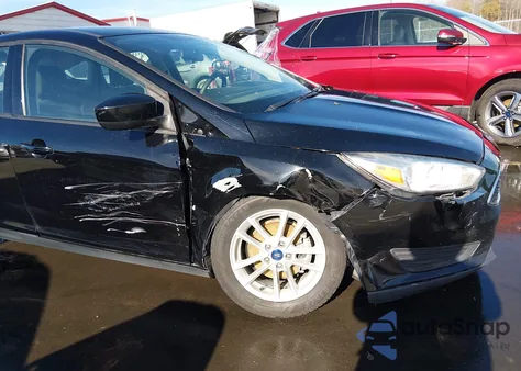 2018 Ford Focus Se z USA, uszkodzony, nr VIN 1FADP3K24JL214363